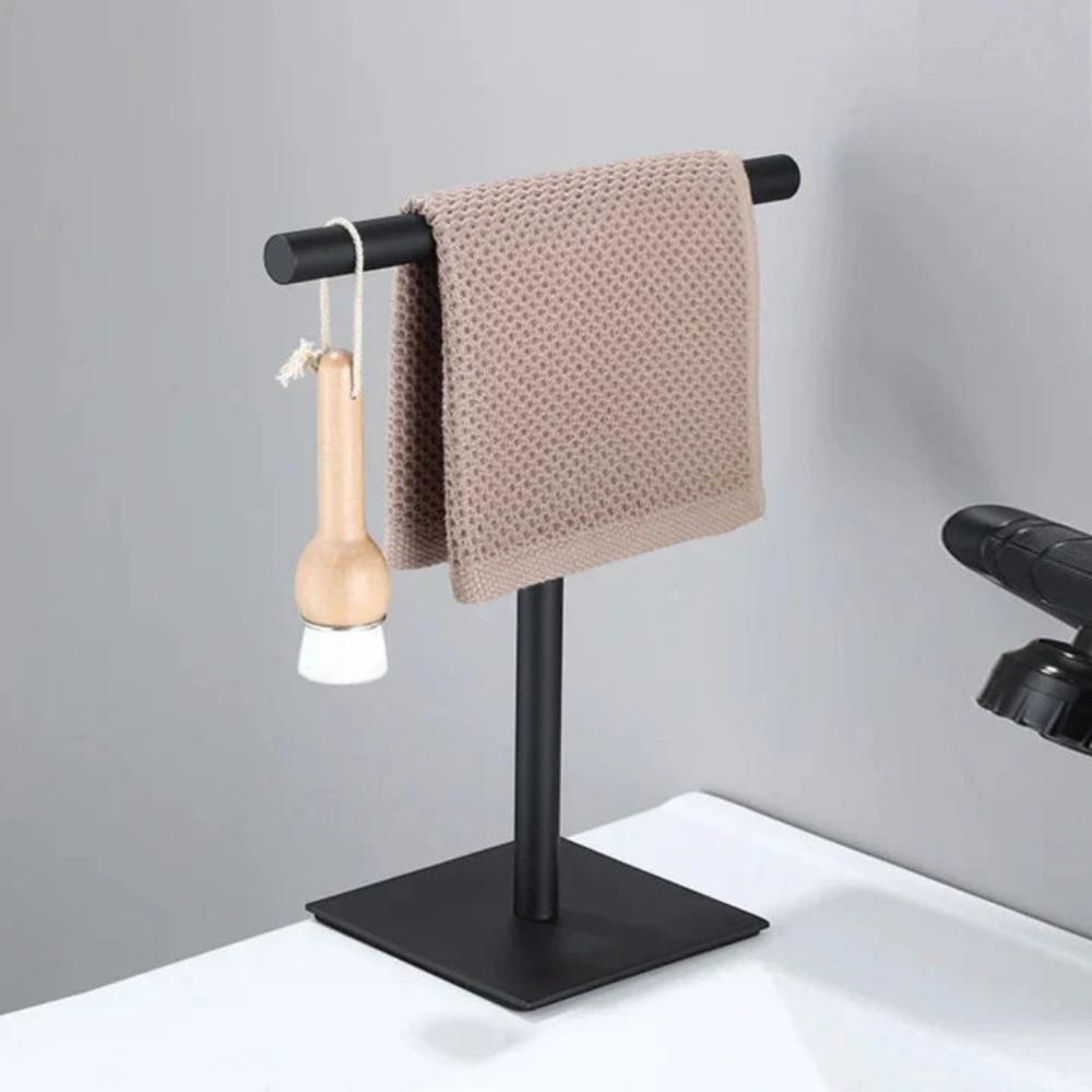 AeriRack | Porta Asciugamani Da Terra Moderno in Metallo 0